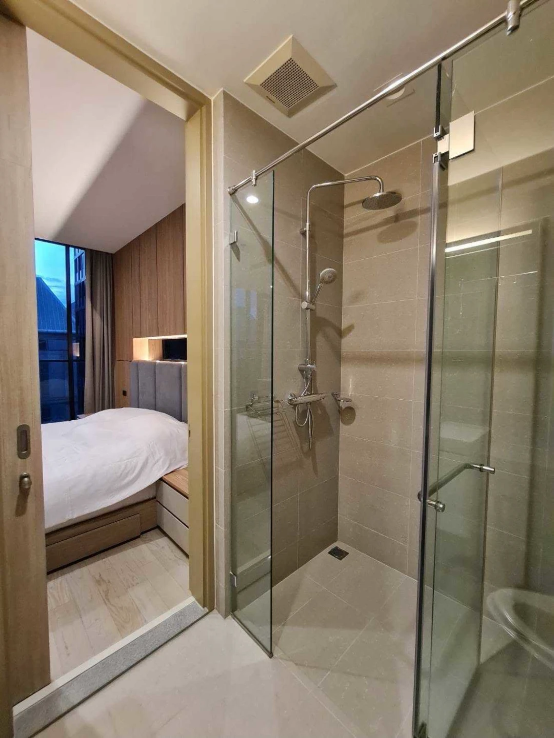 Noble Ploenchit For Rent Preview 2