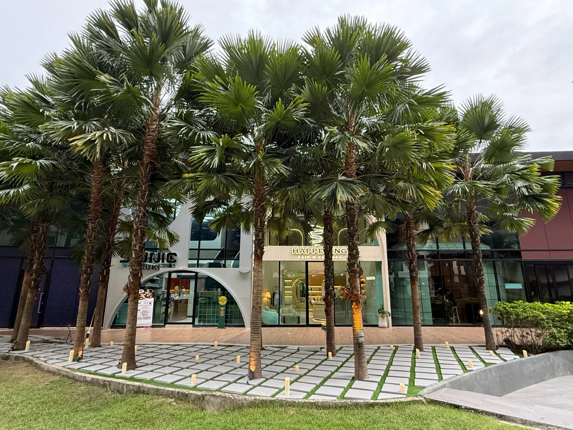 Town Hall Park Sukumvit 49 For Rent