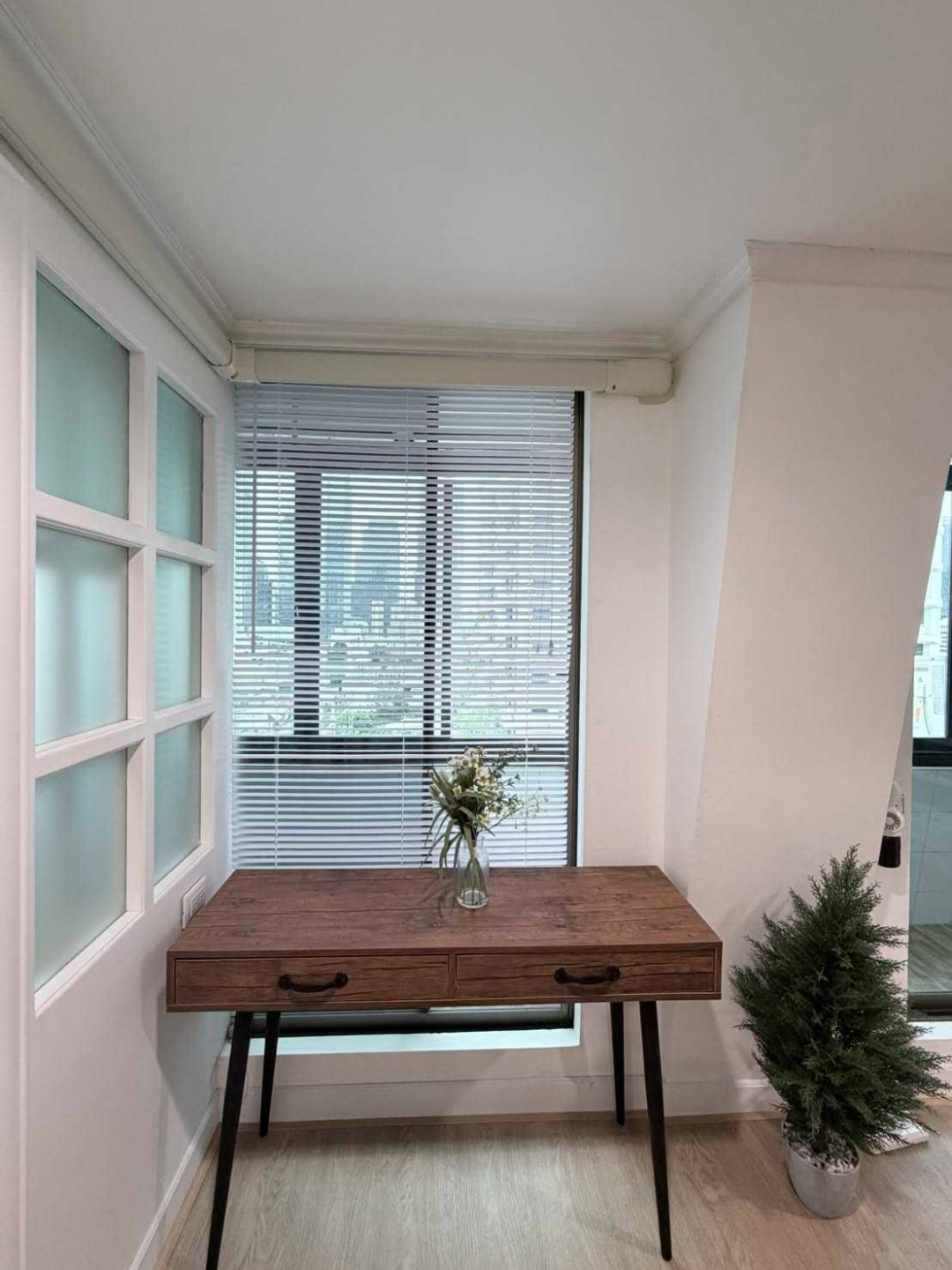 DIAMOND TOWER Silom 7 For Rent Preview 4