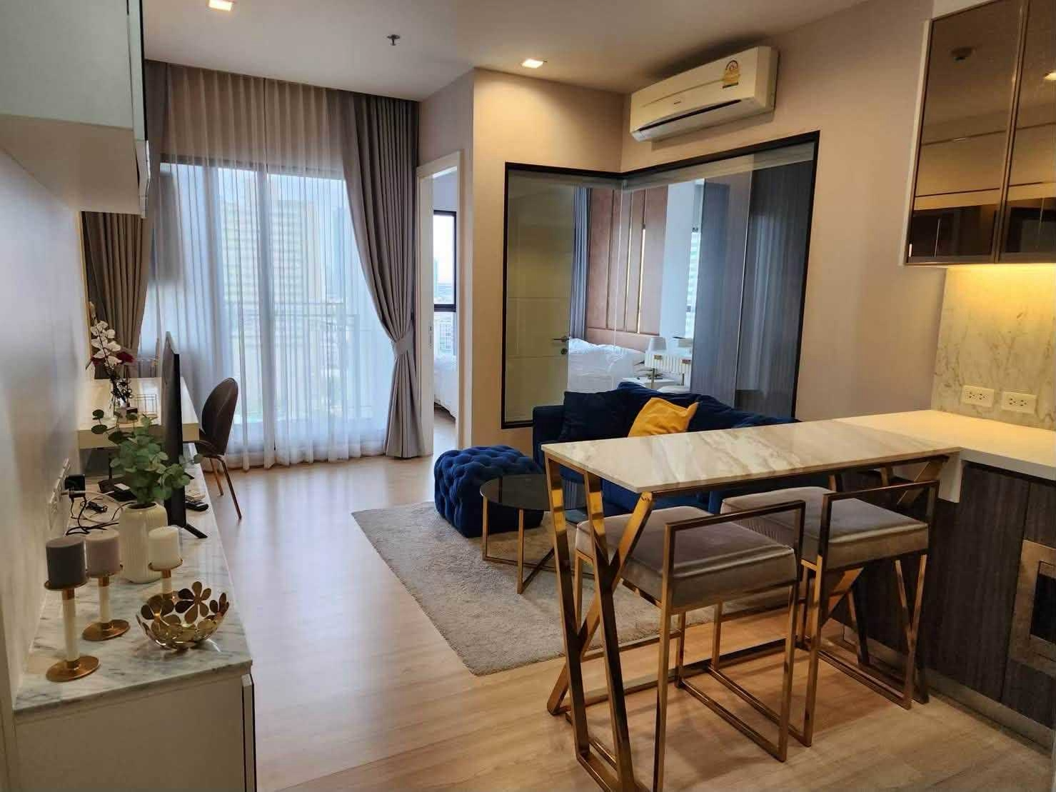 Urbano Absolute Sathorn Taksin For Rent