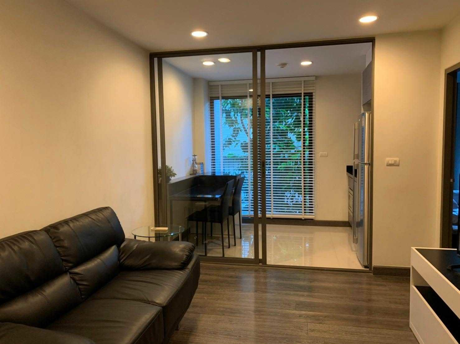 Rende Sukhumvit 23 For Rent