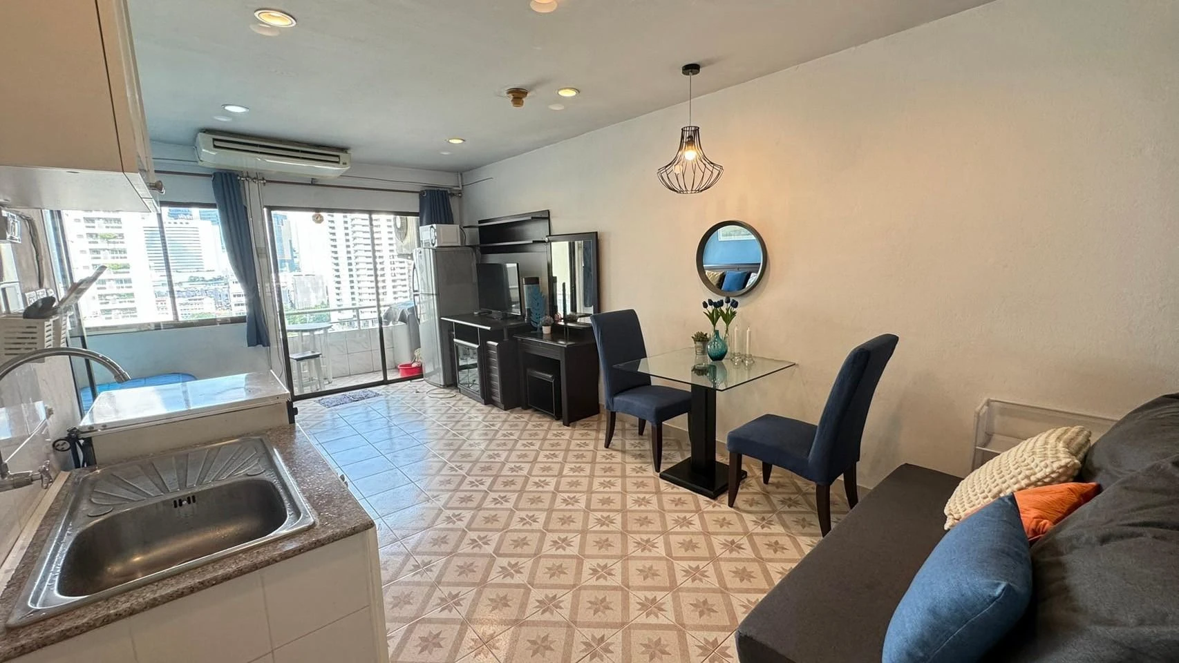 Saranjai Mansion For Rent Preview 2
