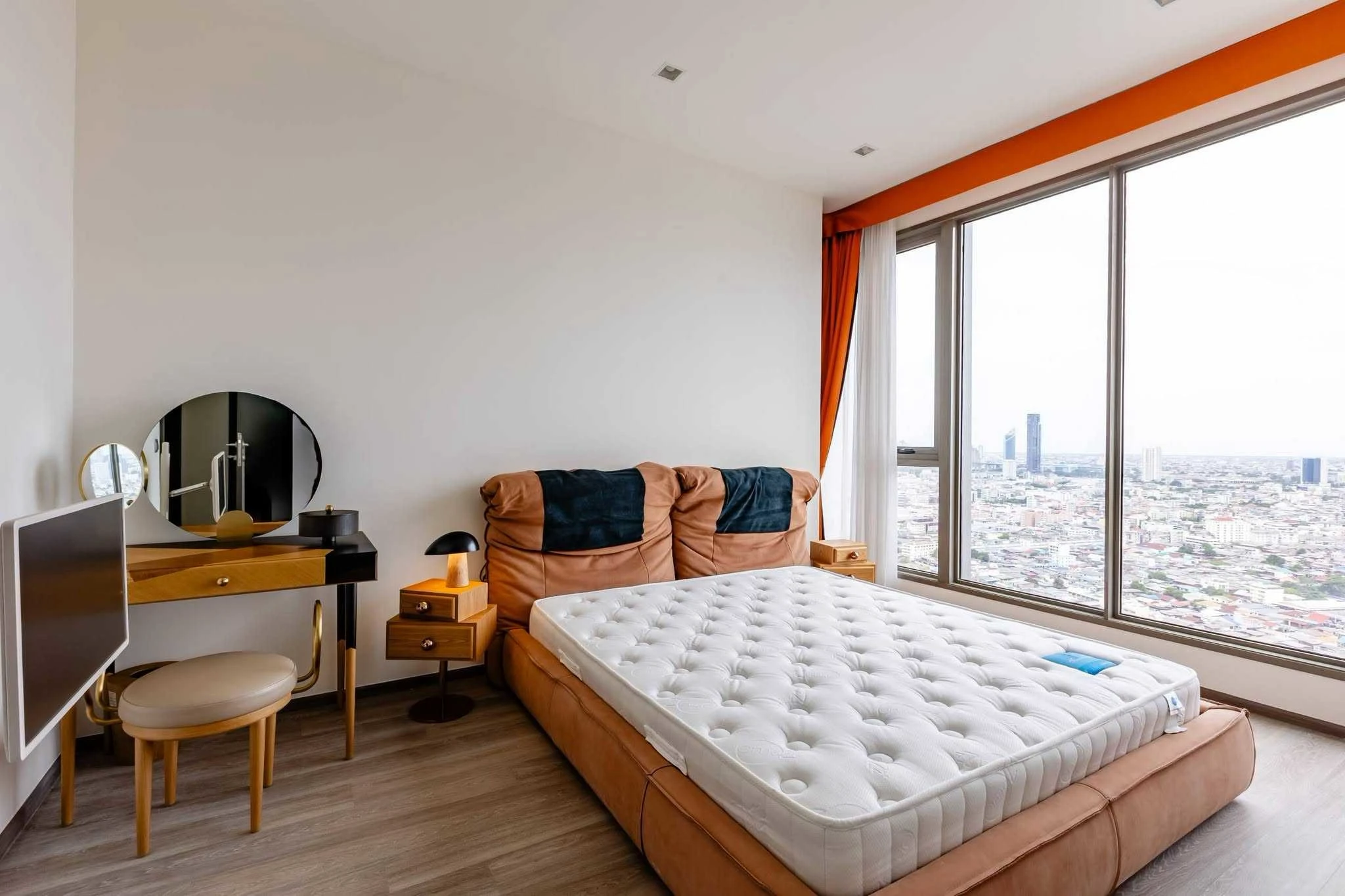  Rhythm Charoenkrung For Rent Preview 2