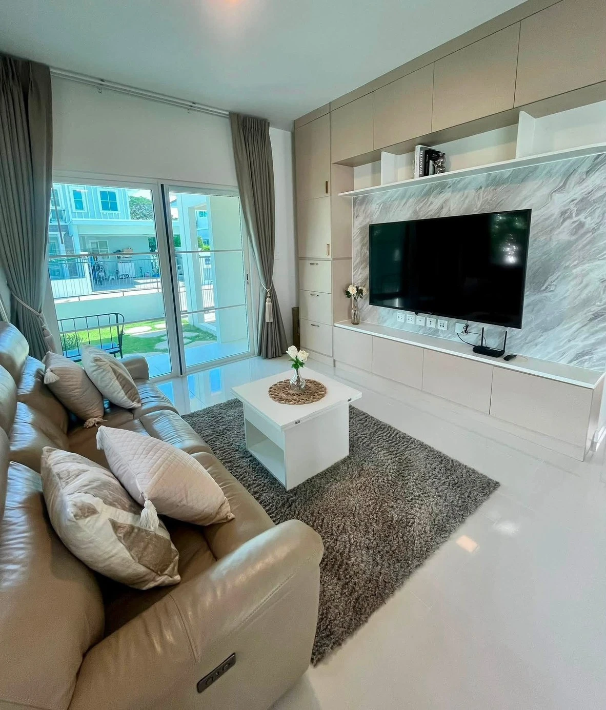 Villaggio 2 For Rent  Preview 4