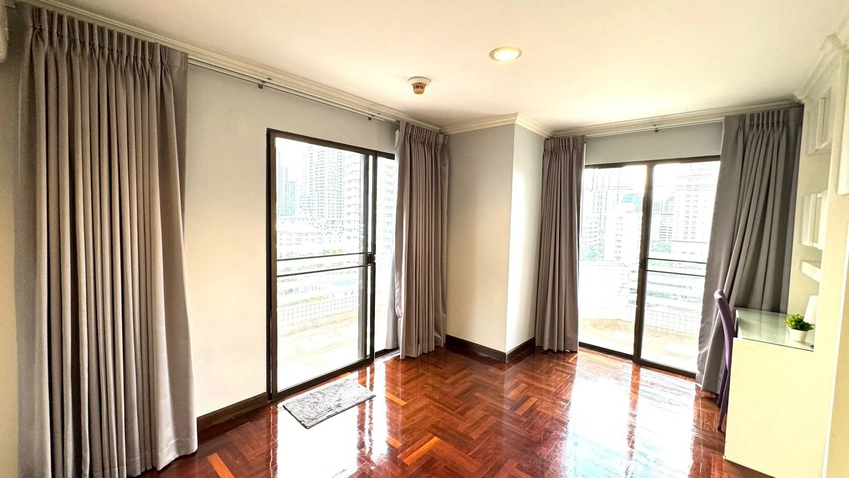 Richmond Palace For Rent Preview 5