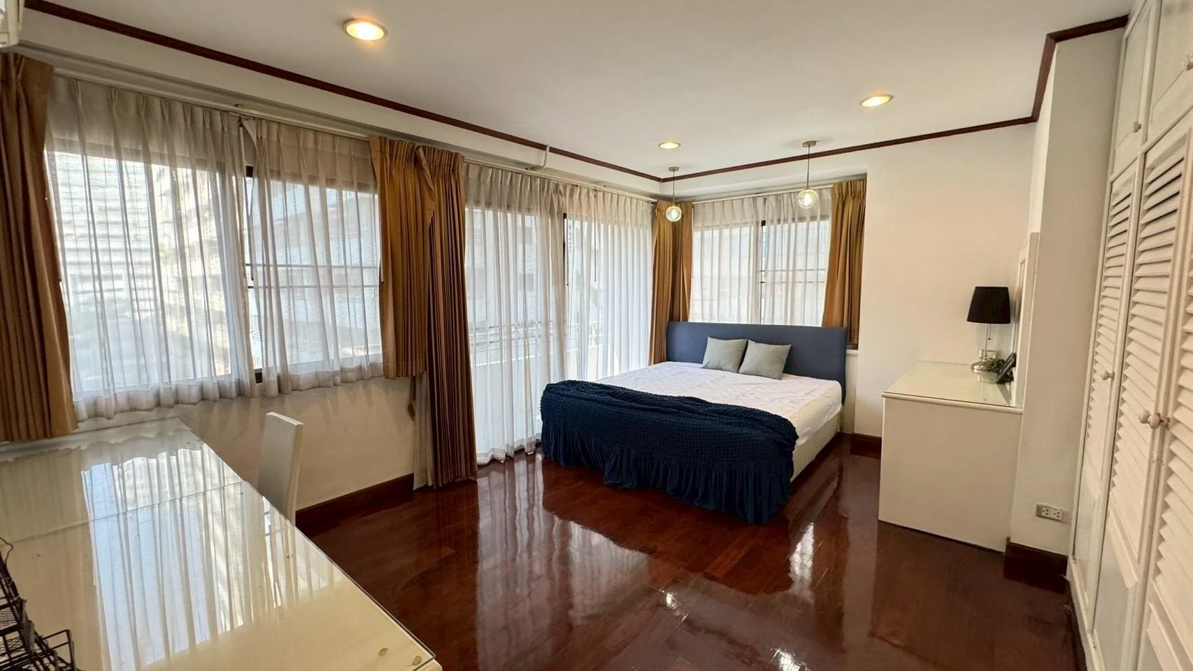 Saranjai Mansion For Rent  Preview 5