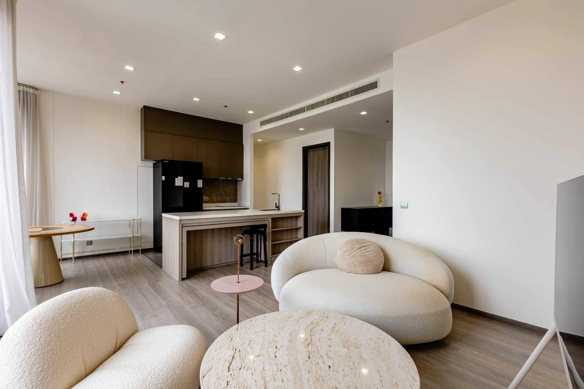 Rhythm Charoenkrung For Rent