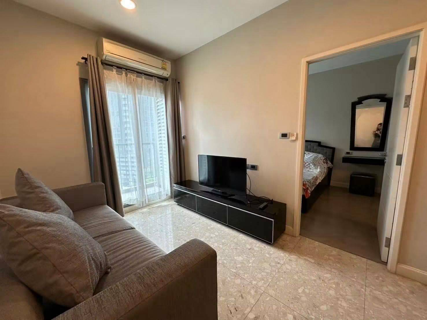 The Crest SuKhumvit 34 For Rent