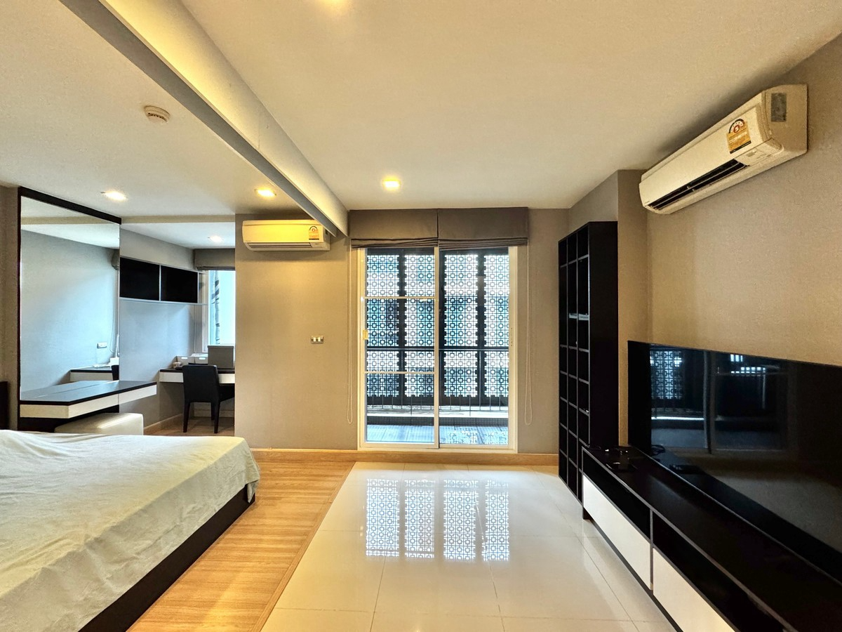 Tree  Condo Ekamai For Rent Preview 3