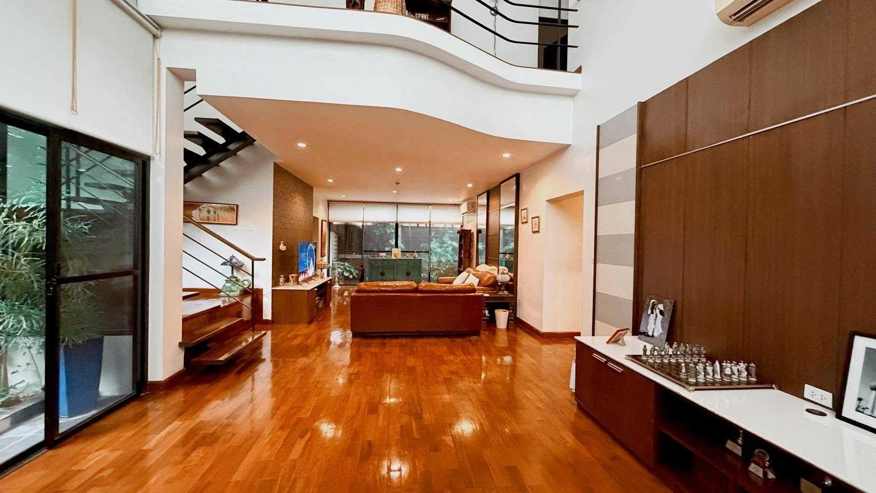 Ban Sasida Sukhumvit 24 For Rent Preview 4
