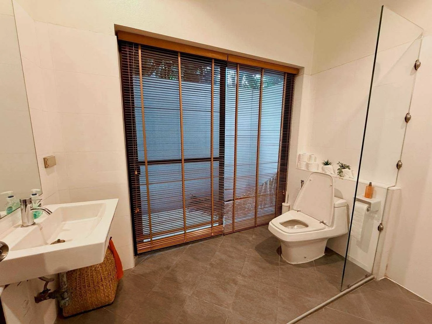Ban Sasida Sukhumvit 24 For Rent Preview 7