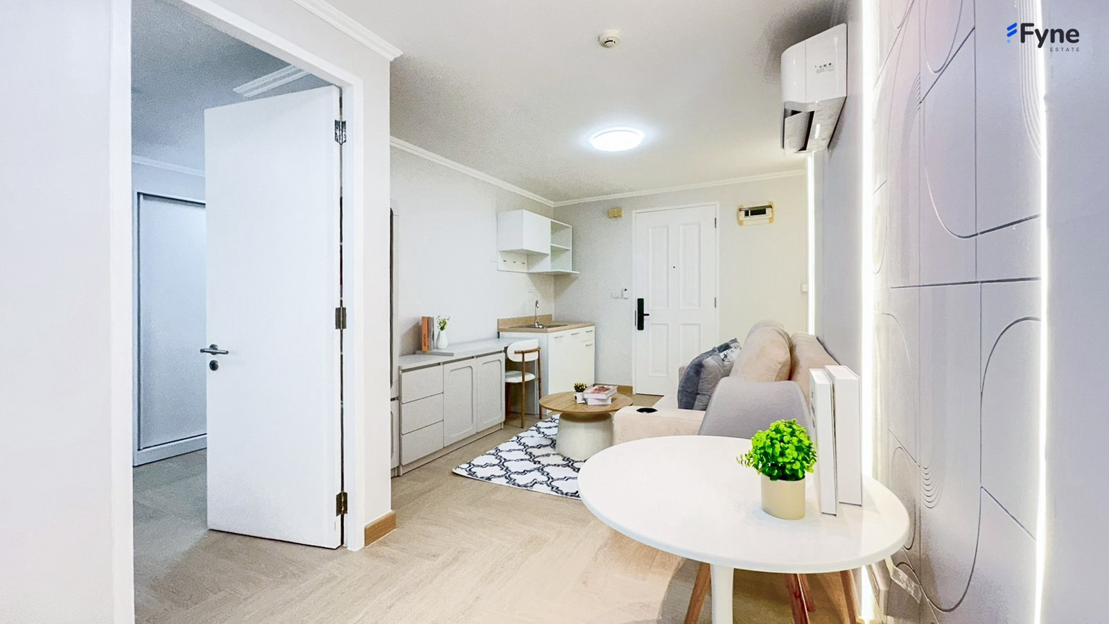The Clover Thonglor Residence For Rent Preview 5