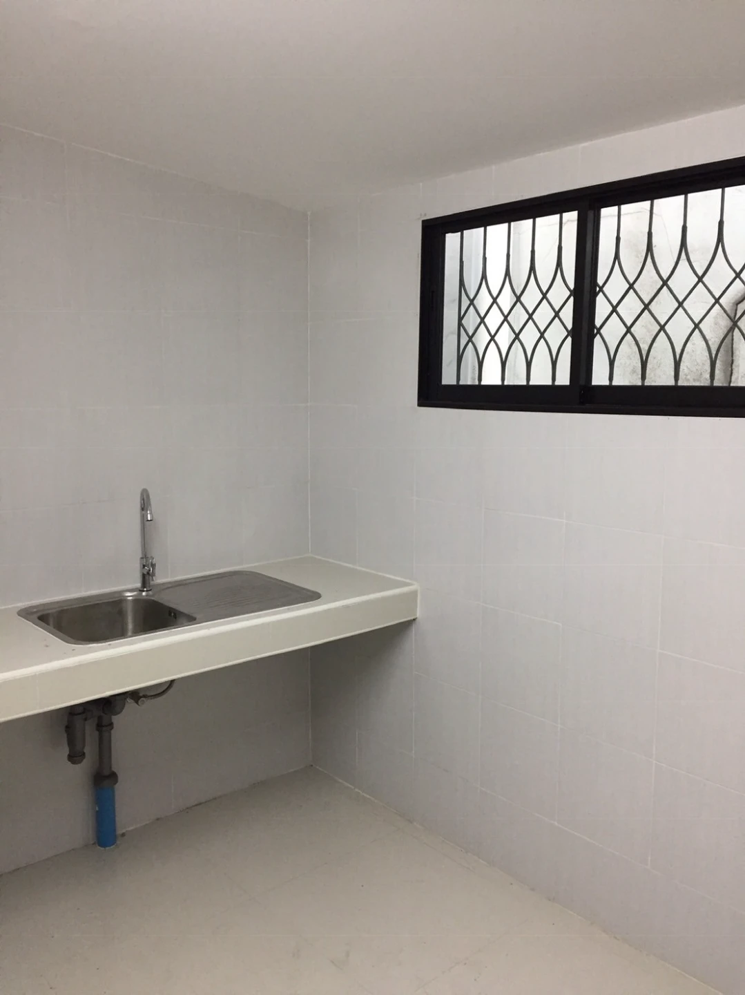 Commercial Building Onnut 47 For Rent Preview 6