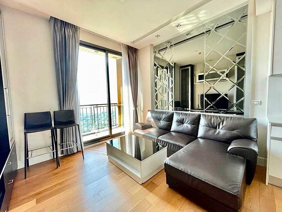 Equinox For Rent