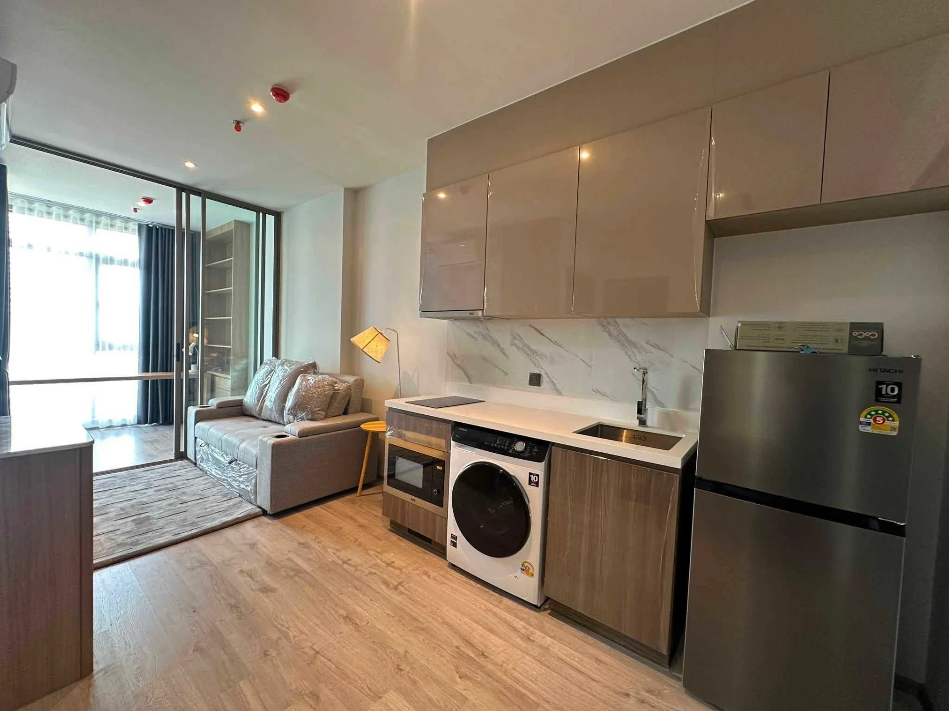 Rhythm Ekkamai Estate For Rent Preview 3