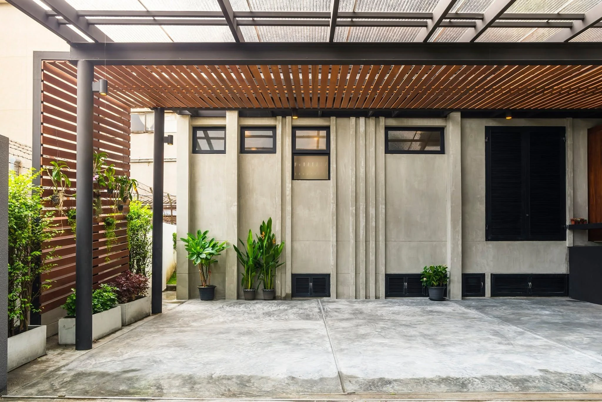 Single House Sukhumvit 28 For Rent Preview 2