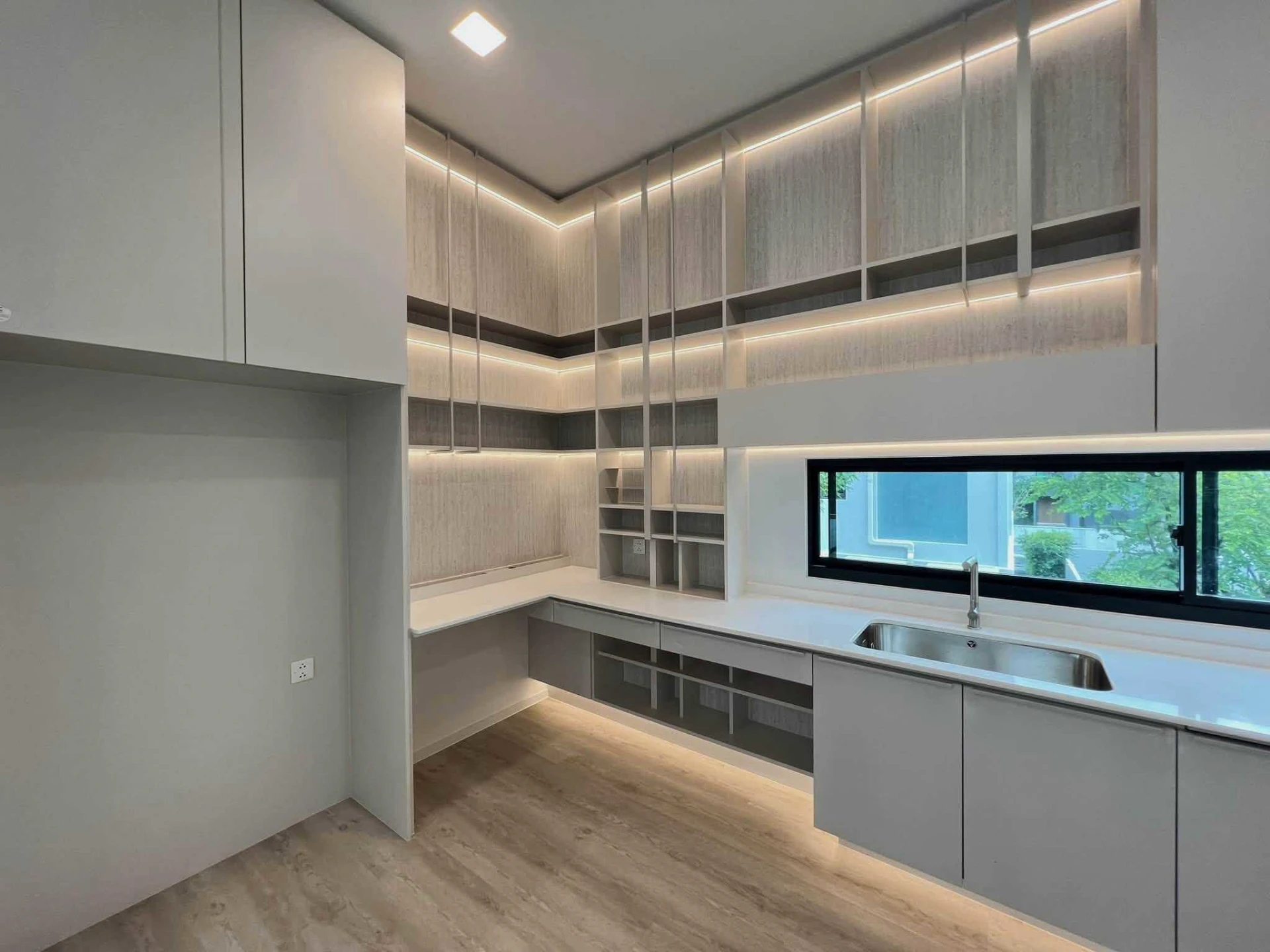 Vive Krungthep Krita For Rent Preview 3