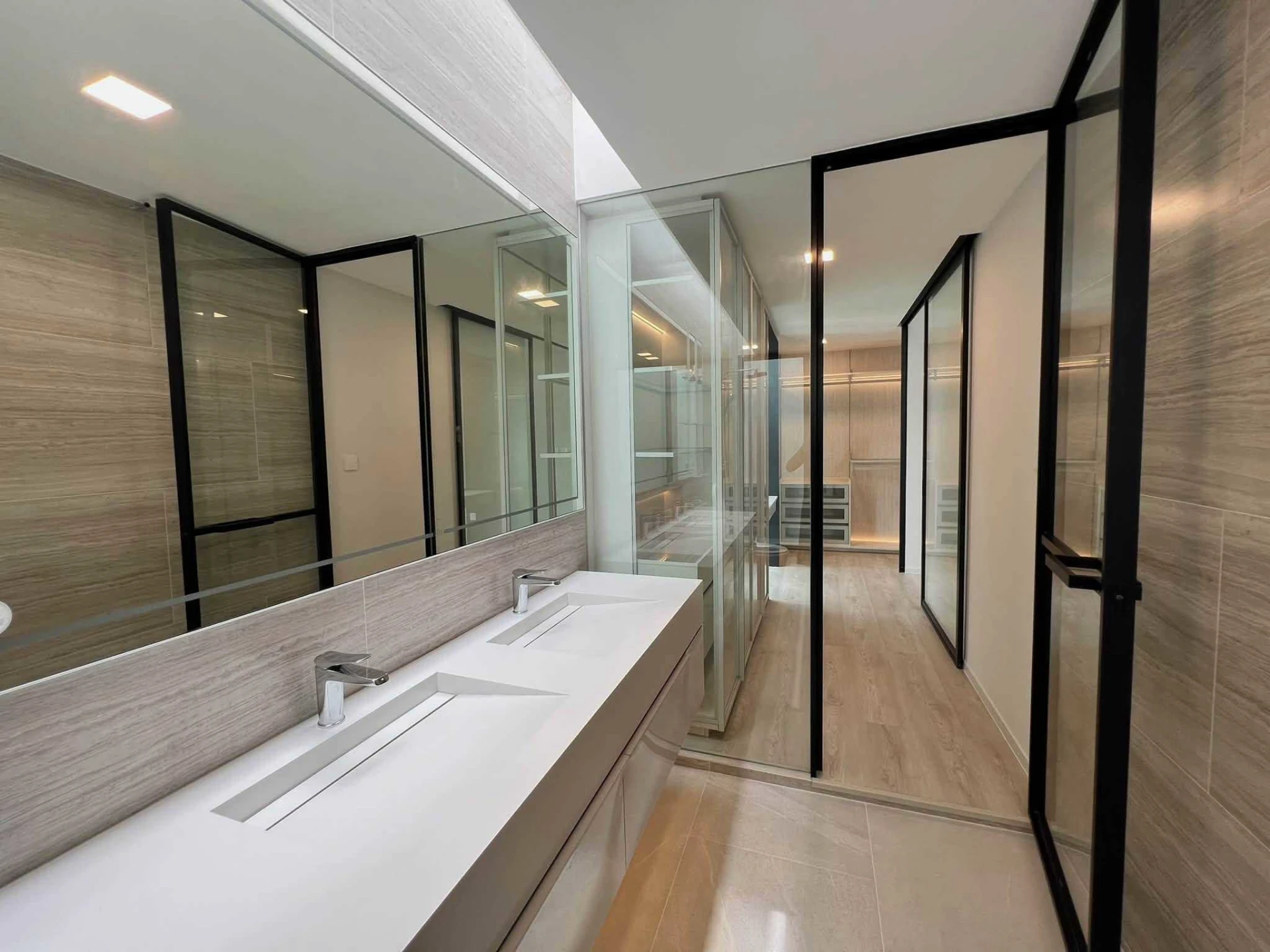 Vive Krungthep Krita For Rent Preview 6