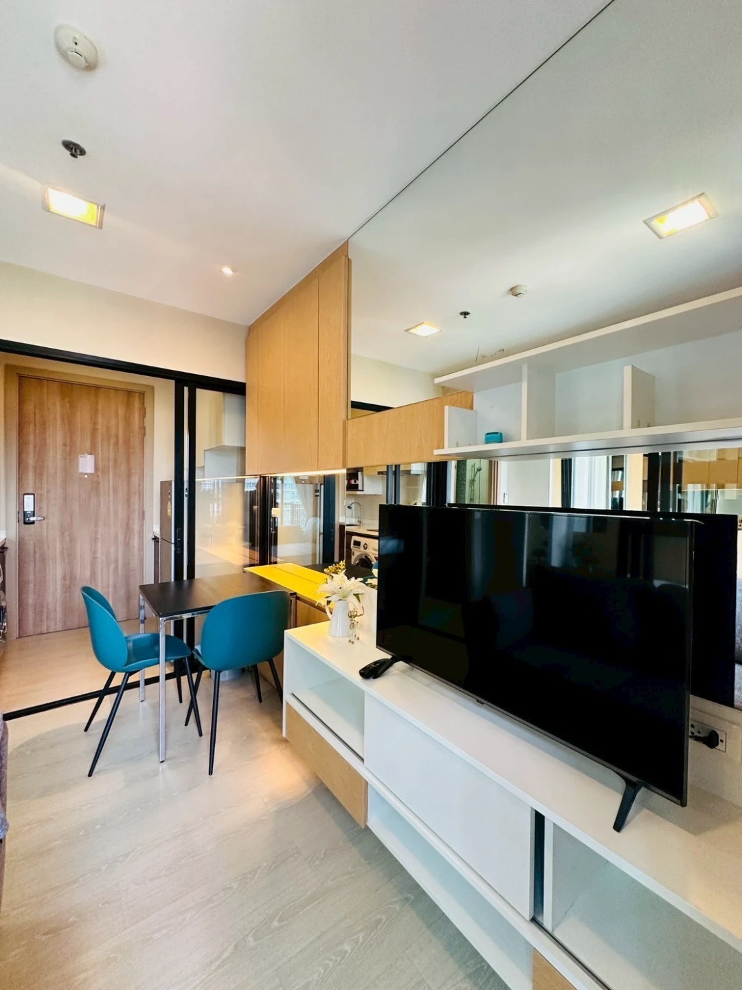 Lette Midst Rama 9 For Rent Preview 2