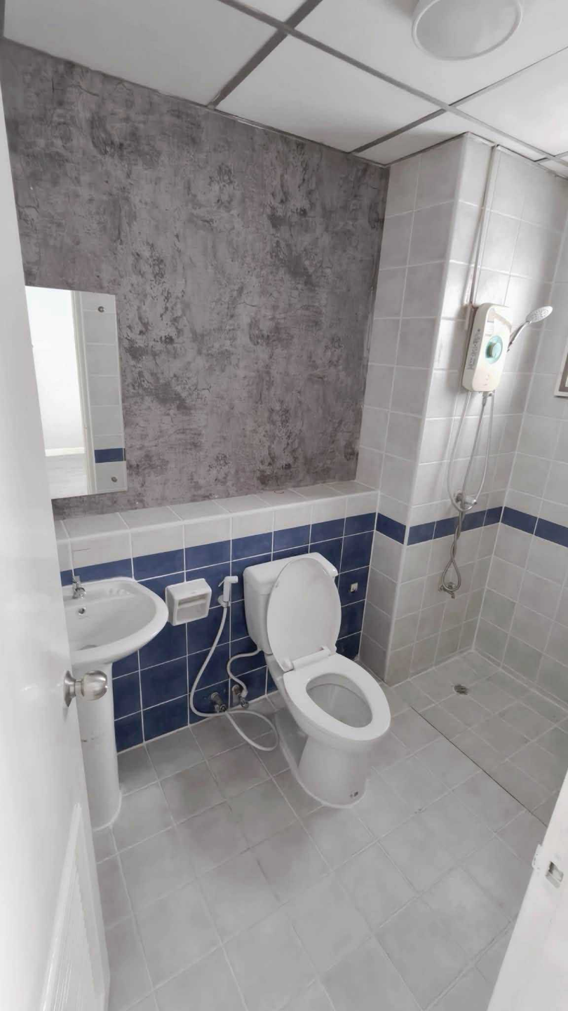 Baan Klang Mueang Ratchada Mengchai For Rent Preview 4