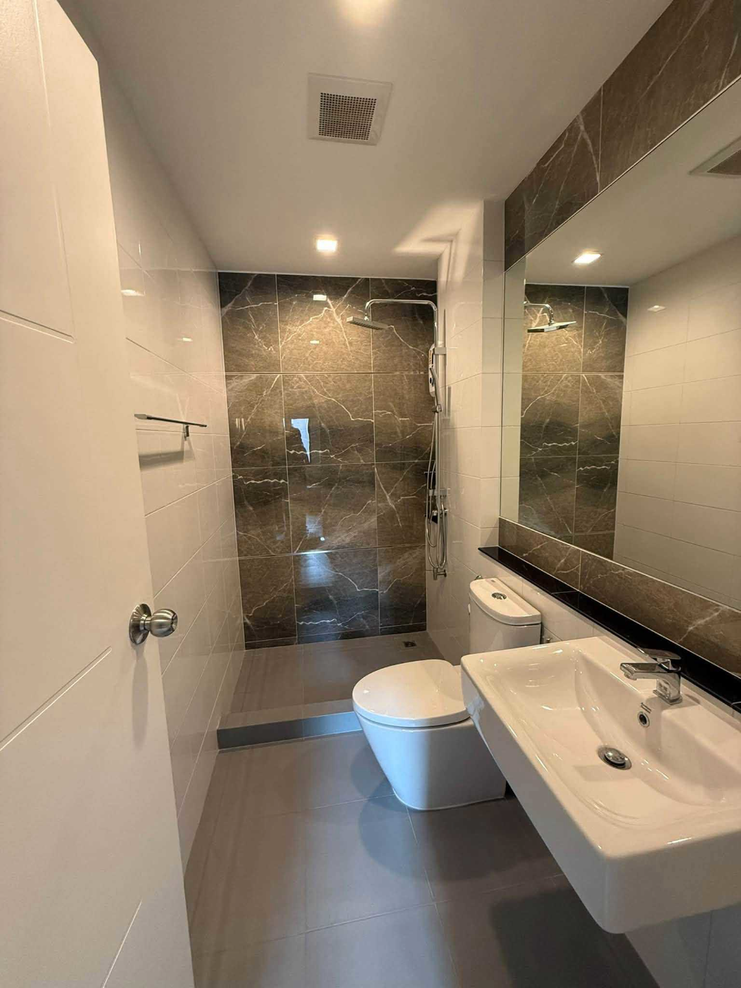 EIGEN Rama 9 For Rent Preview 7