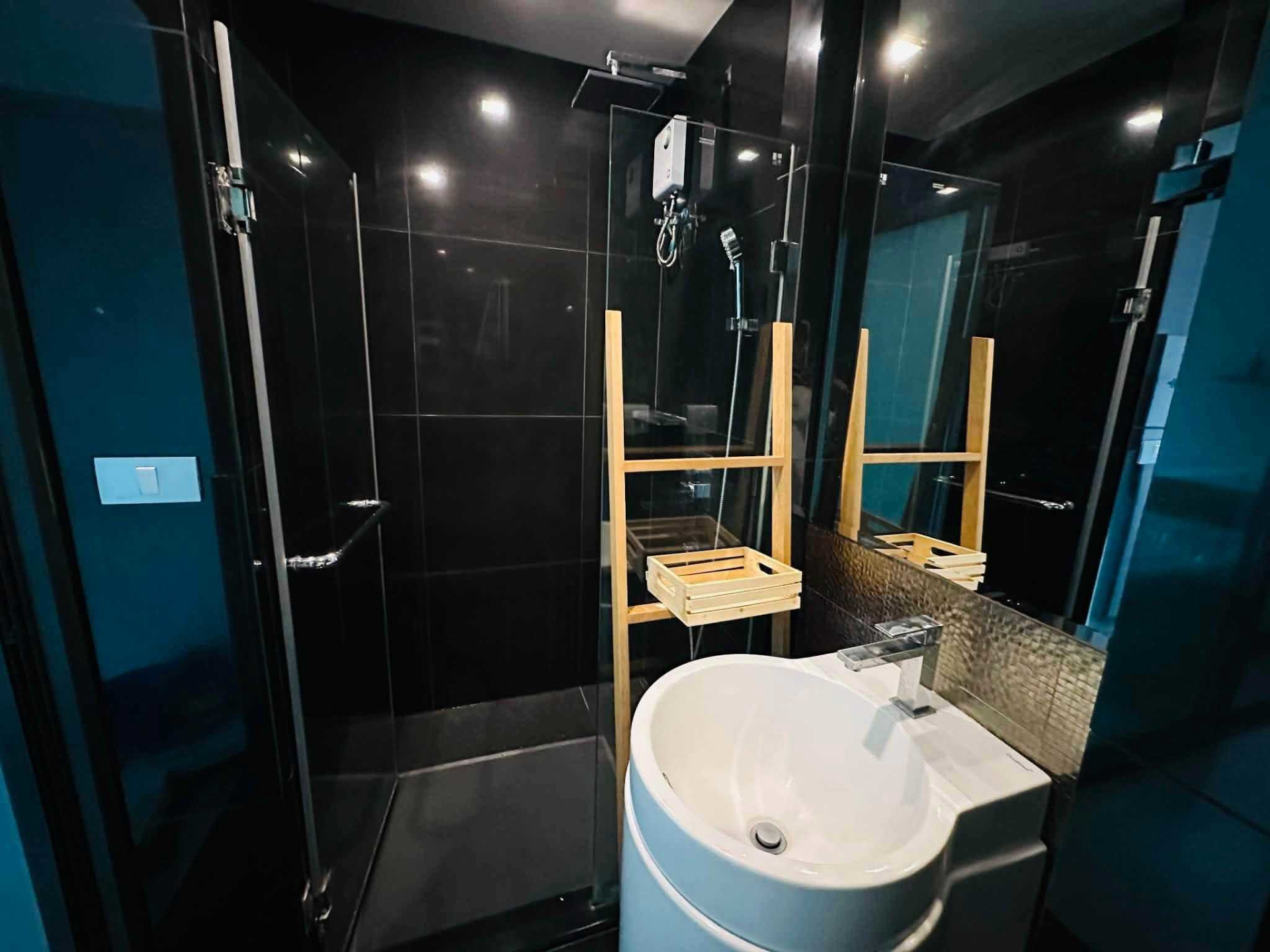 Rhythm Sukhumvit 36–38 For Rent Preview 3