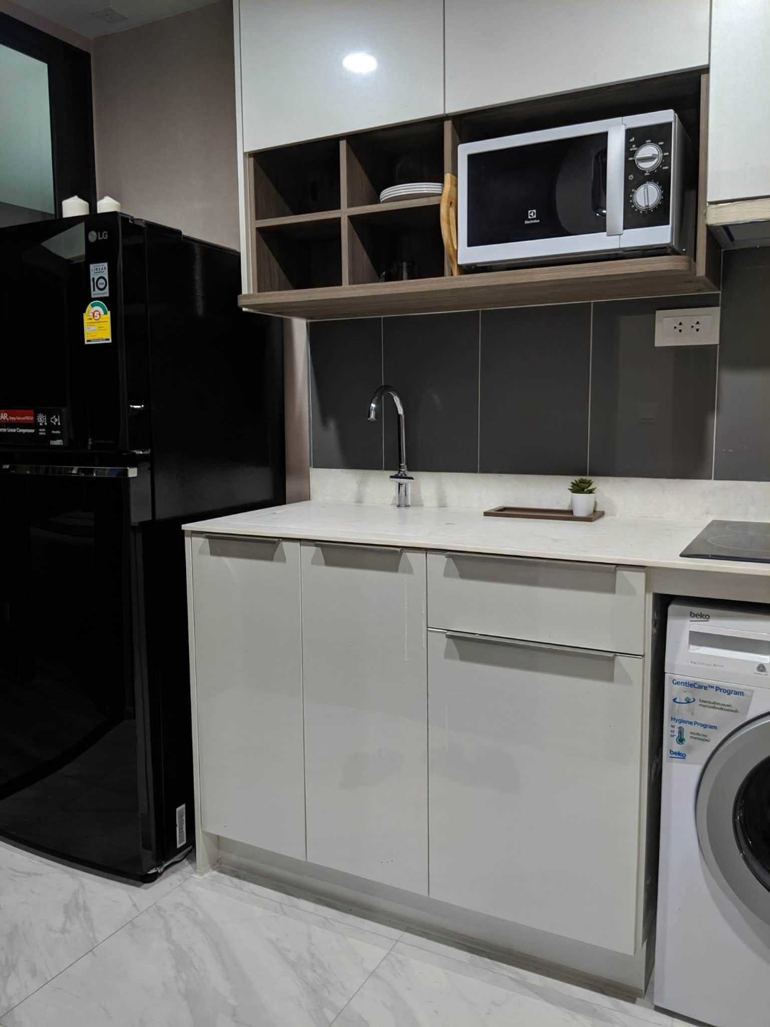 Ideo Mobi Asoke For Rent Preview 2