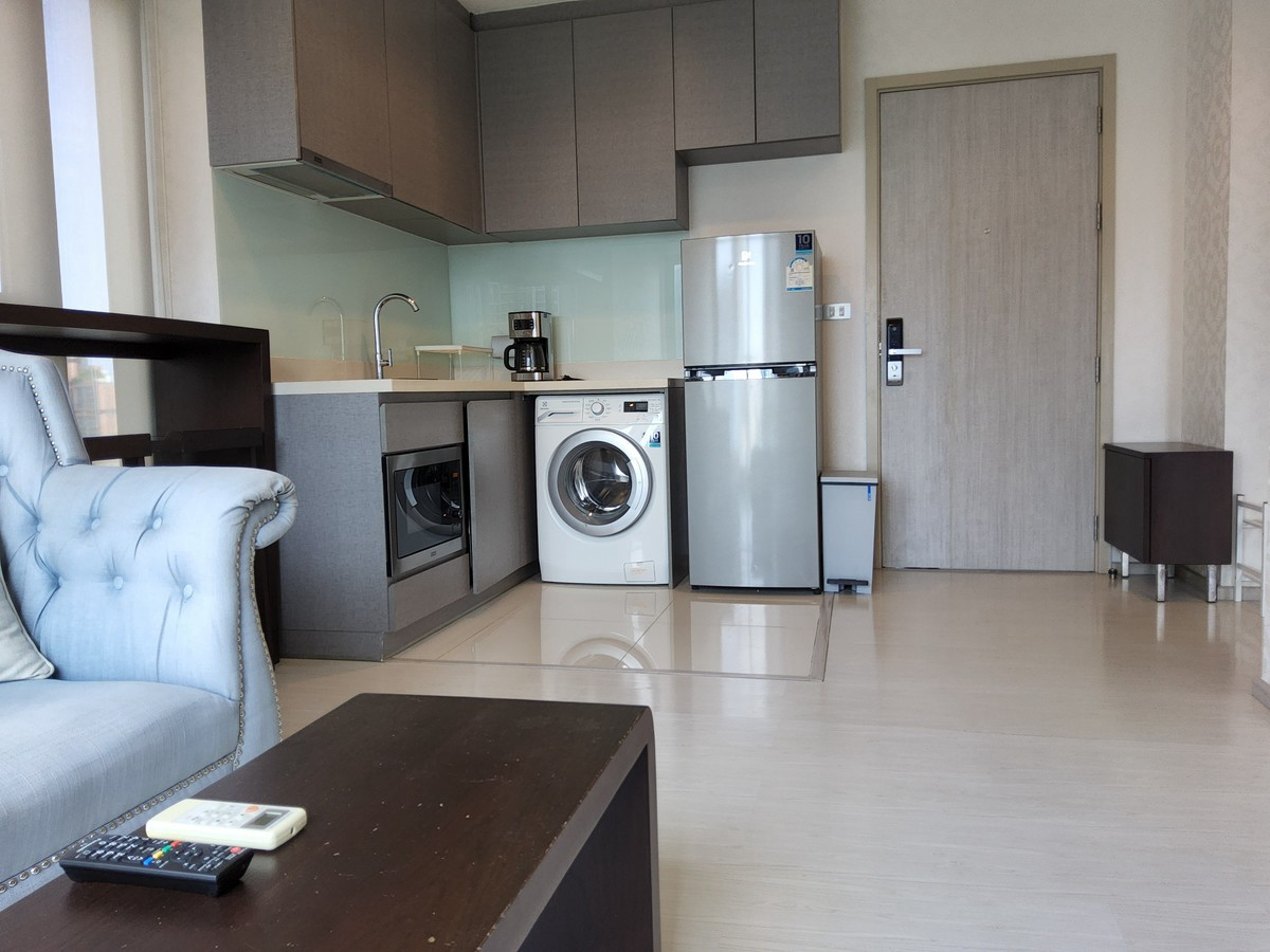 Rhythm Sukhumvit 36-38 For Rent