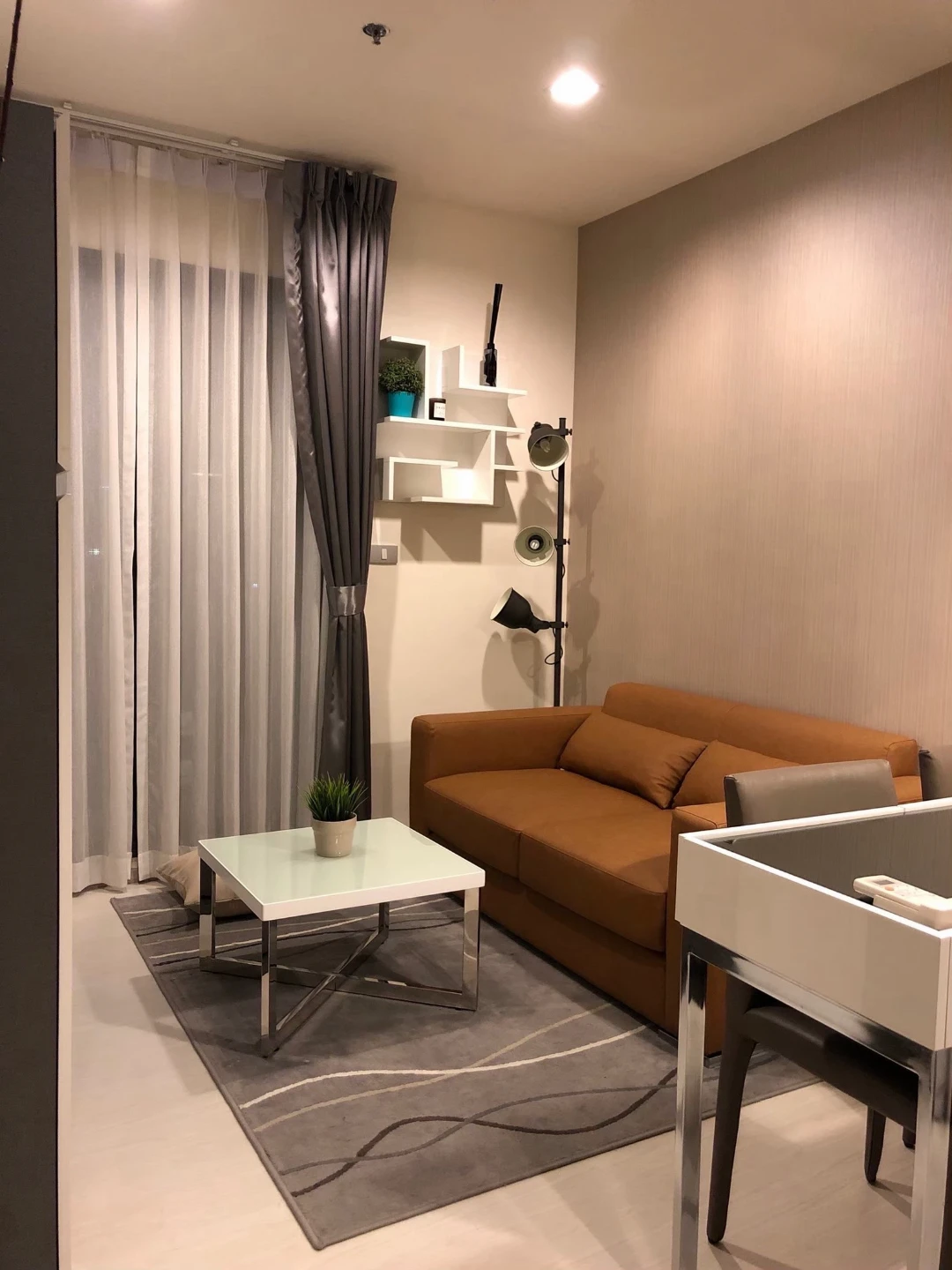 Rhythm Sukhumvit 36-38 For Rent