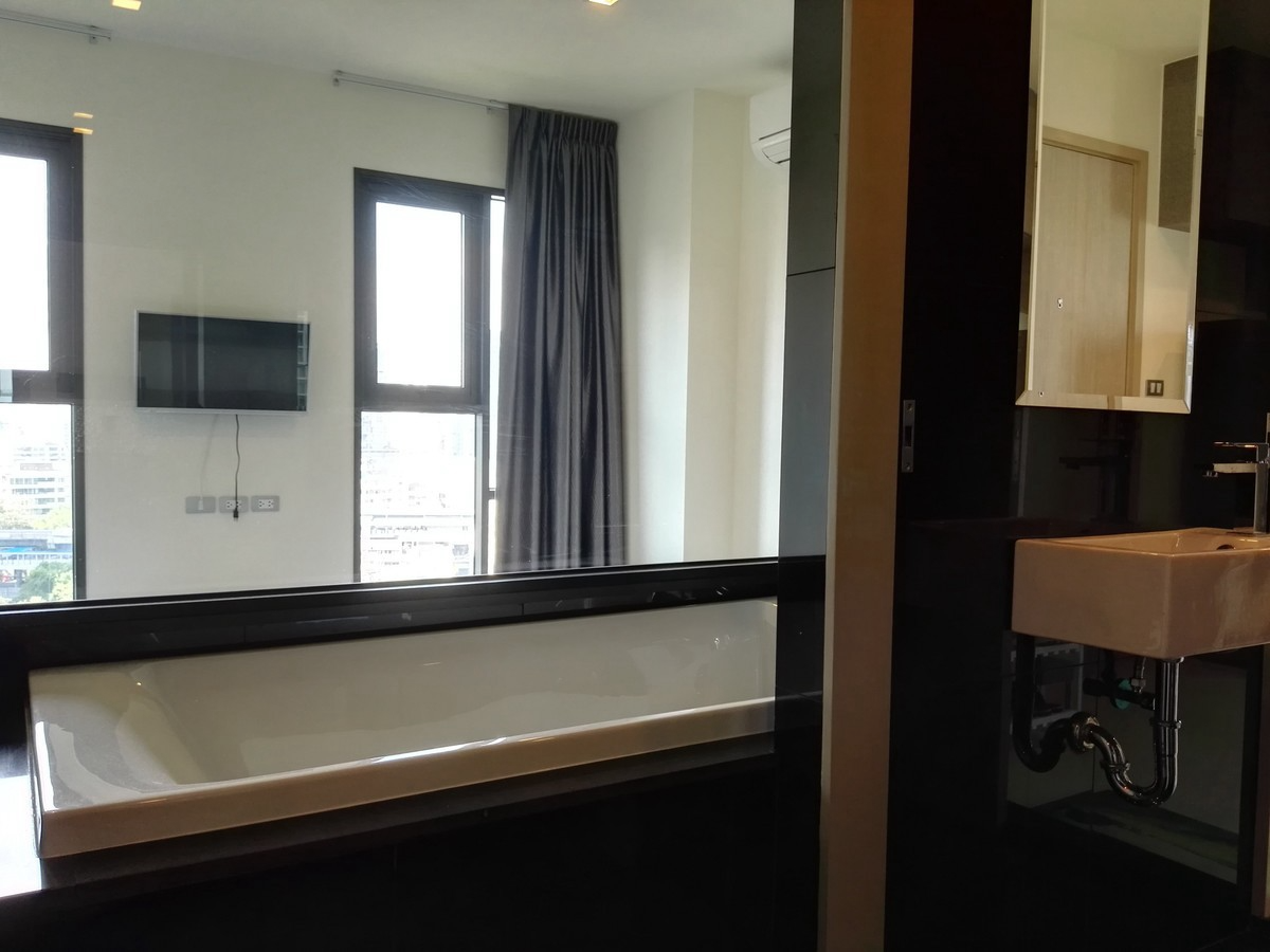 Rhythm Sukhumvit 36-38 For Rent Preview 4