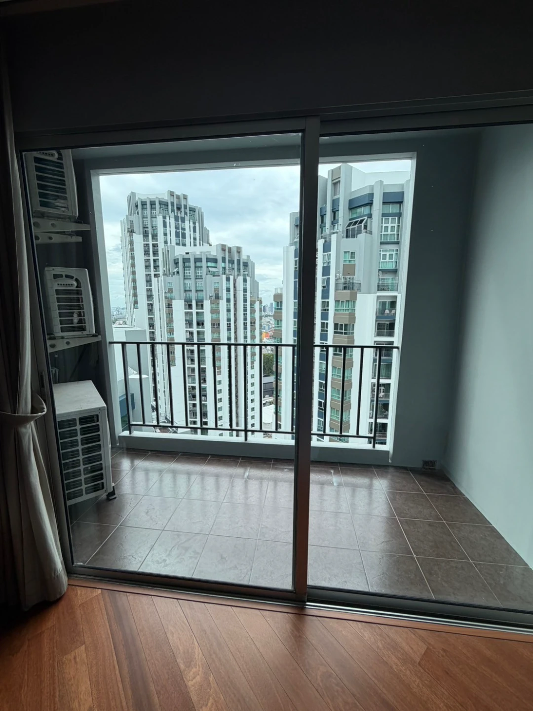 Bell Grand Rama 9 For Rent Preview 4