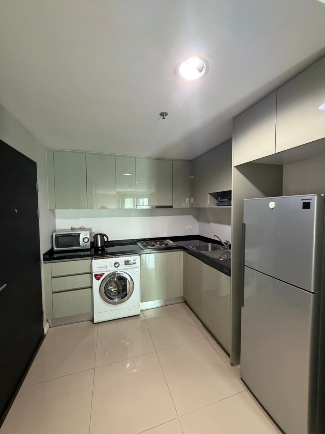 Bell Grand Rama 9 For Rent Preview 5