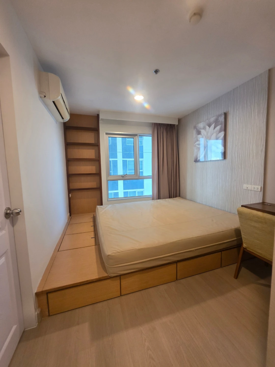 Bell Grand Rama 9 For Rent Preview 7