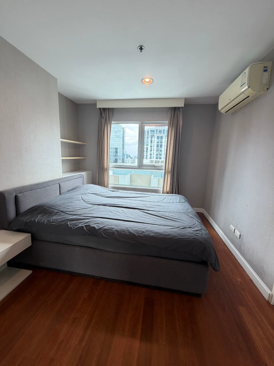 Bell Grand Rama 9 For Rent Preview 7