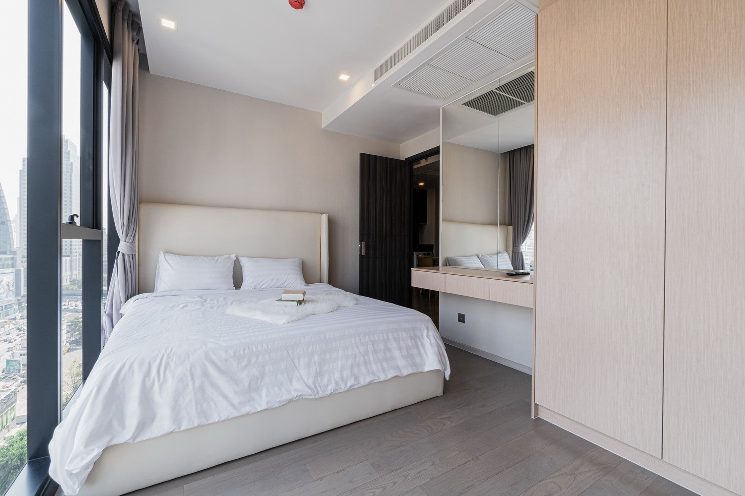 Ashton Asoke For Rent Preview 6