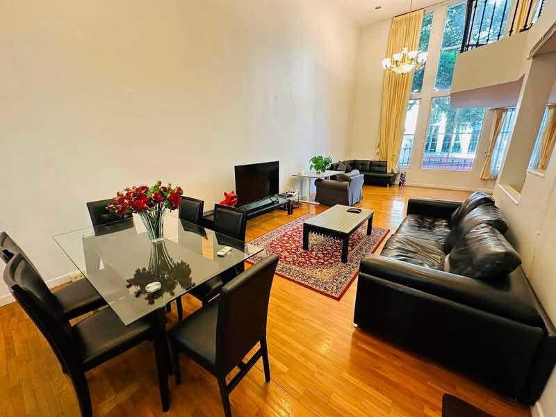 Moo Bann Klang Krung Thonglor Sukhumvit55 For Rent