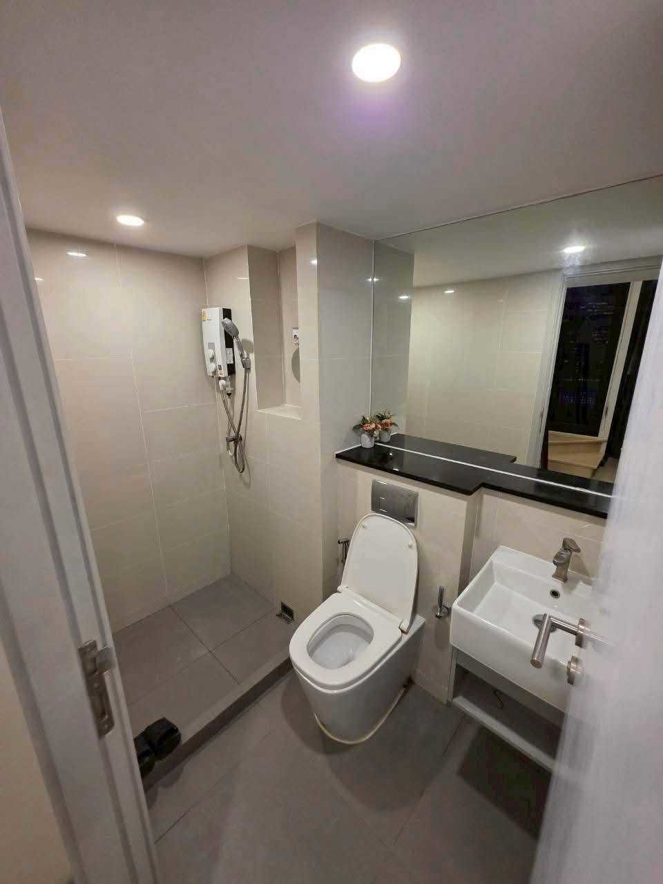 KnightsBridge Prime Sathorn For Rent Preview 2