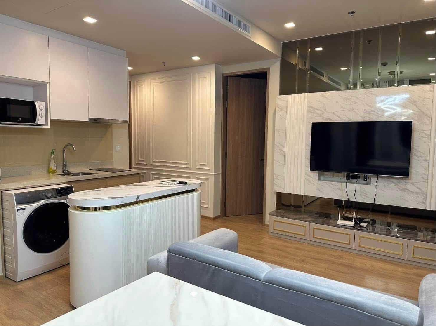 NOBLE AROUND SUKHUMVIT 33 For Rent 