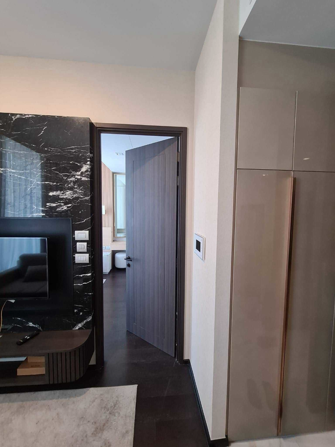 LAVIQ SUKHUMVIT 57 For Rent  Preview 4