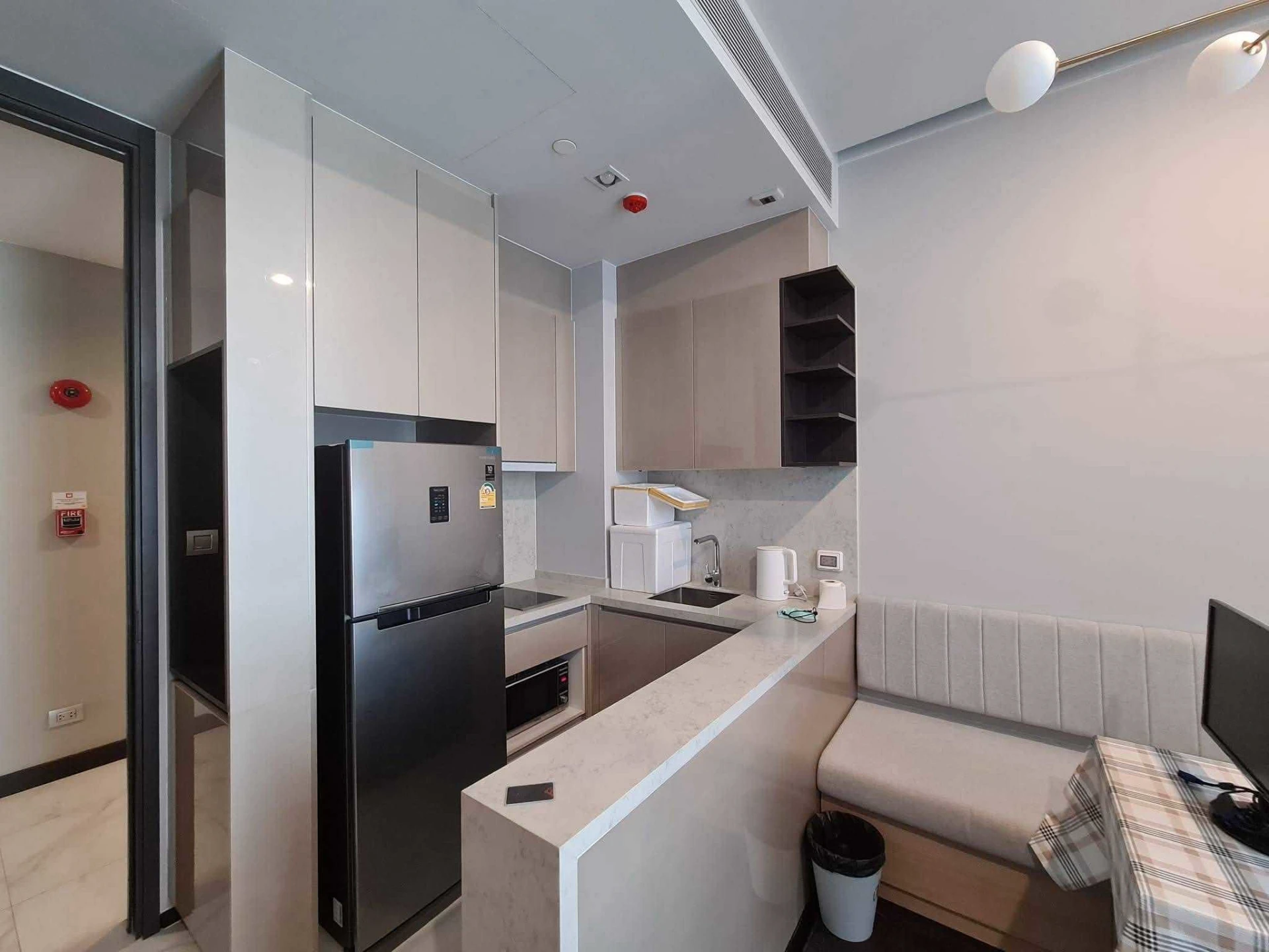 LAVIQ SUKHUMVIT 57 For Rent  Preview 6