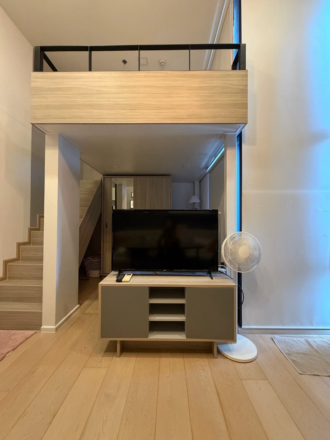Chewathai Asoke For Rent