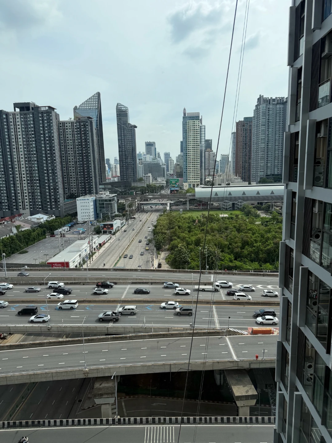 Chewathai Asoke For Rent Preview 3