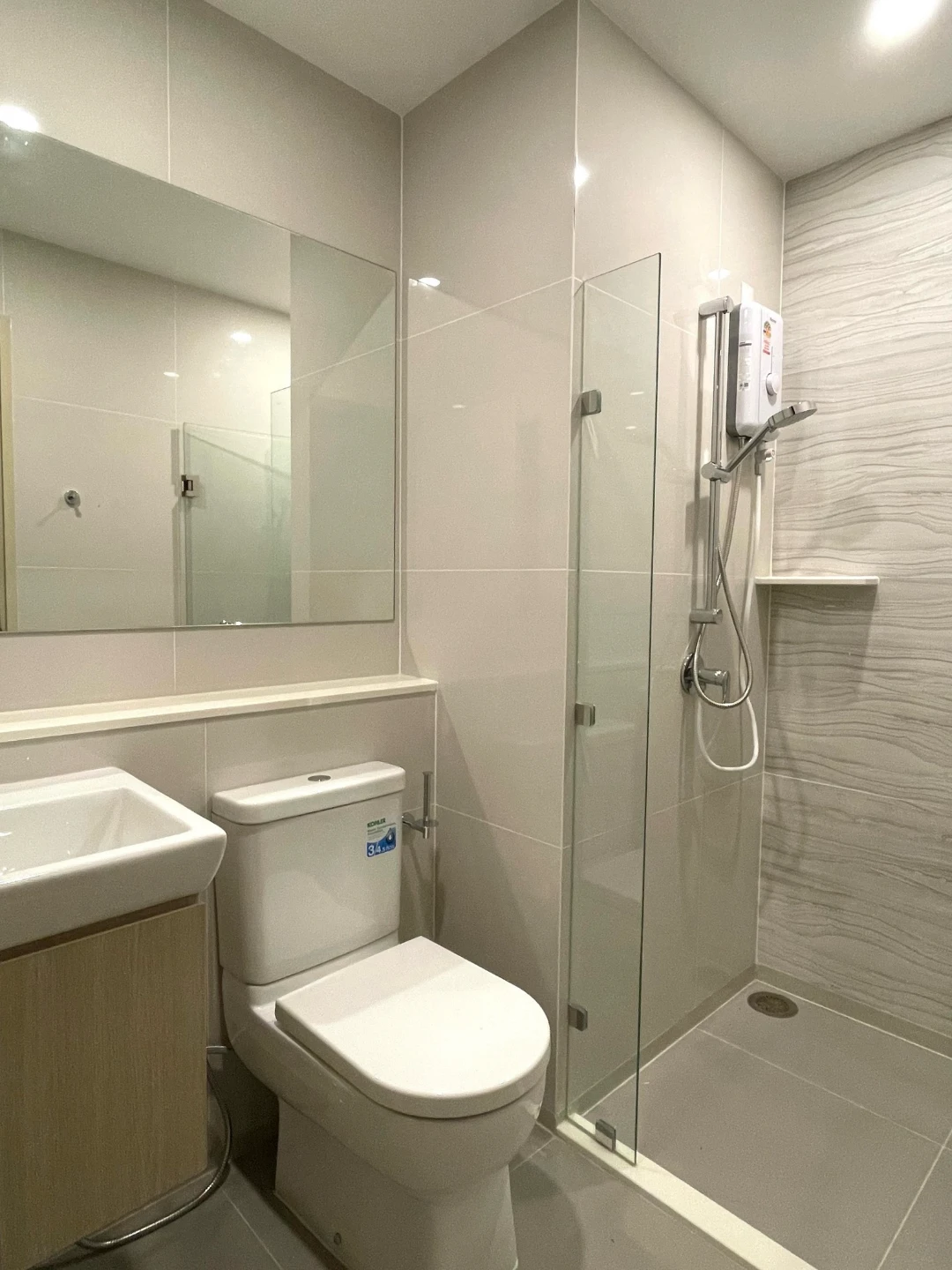 T Life Asoke Rama 4 For Rent Preview 5