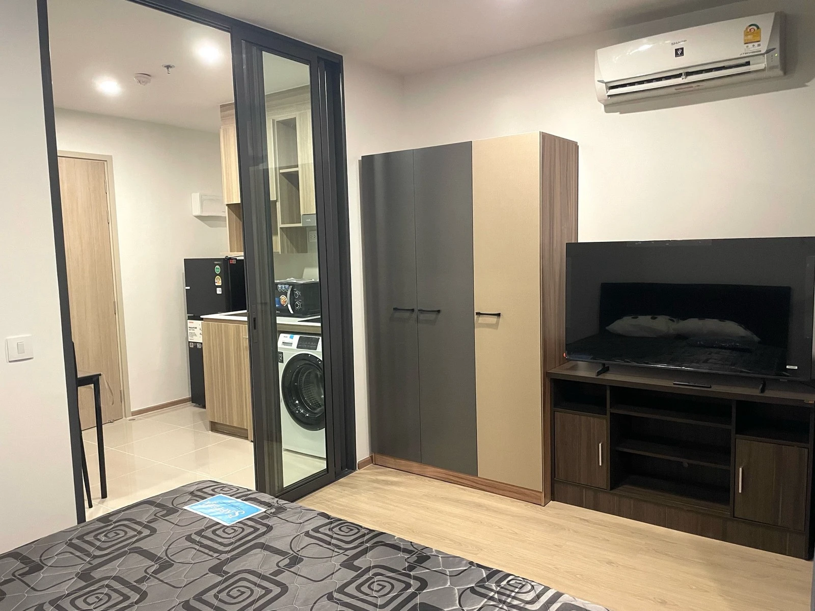 T Life Asoke Rama 4 For Rent