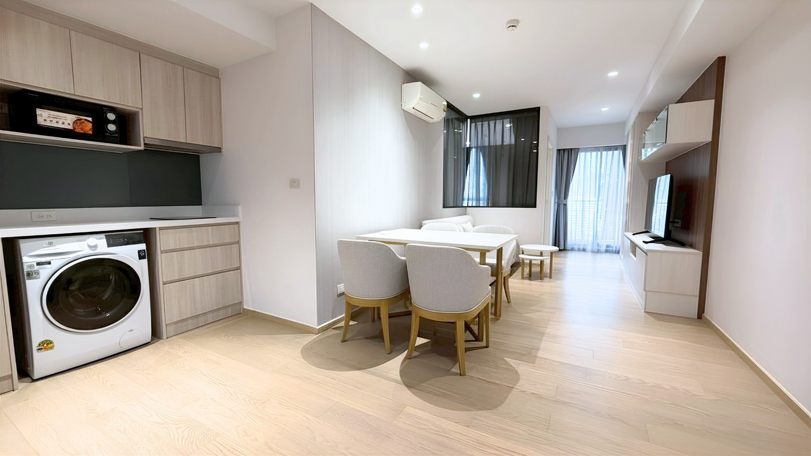 Runesu Thonglor 5 For Rent Preview 2