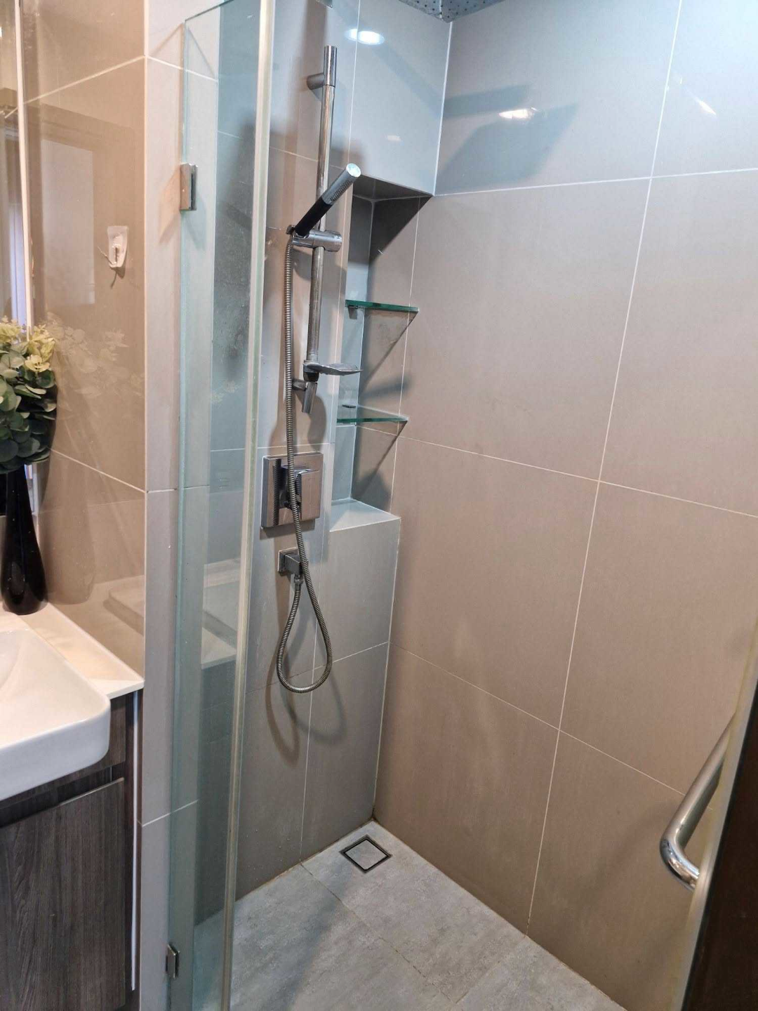  IDEO Mobi Asoke For Rent Preview 2