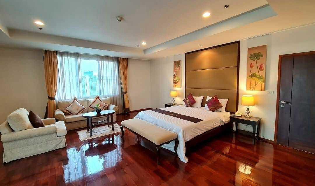Piyathip Place Serviced Apartment For Rent