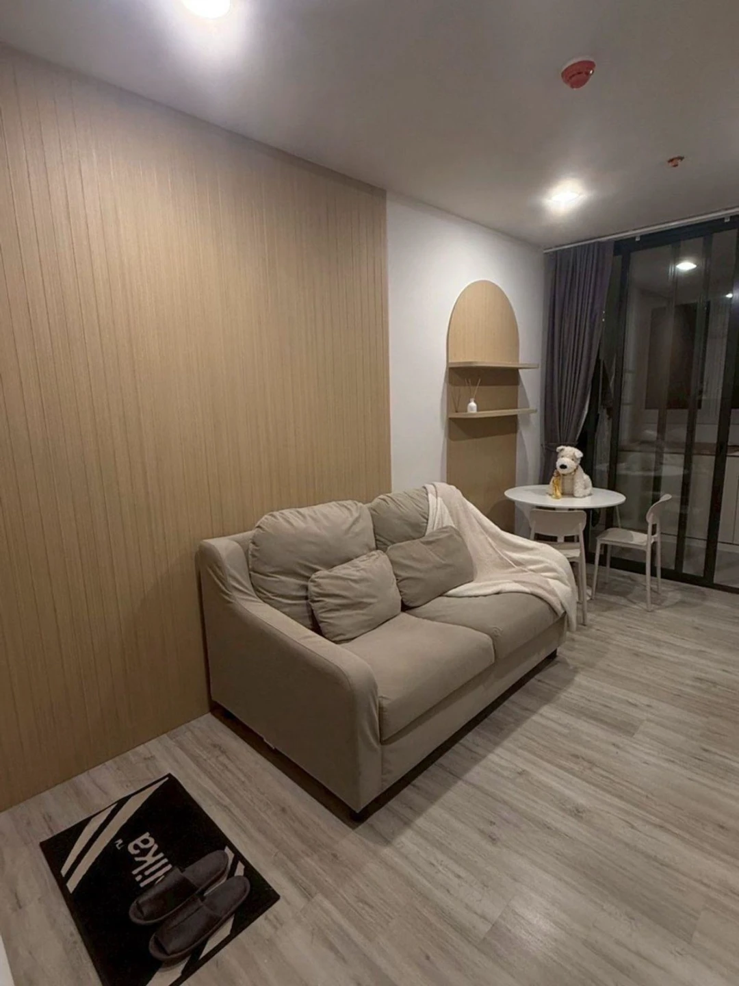 XT Huaikhwang For Rent Preview 2