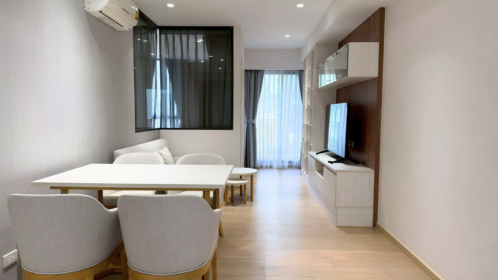 Runesu Thonglor 5 For Rent Preview 4