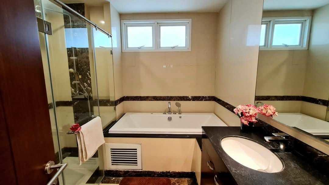 Piyathip Place Serviced Apartment For Rent Preview 4
